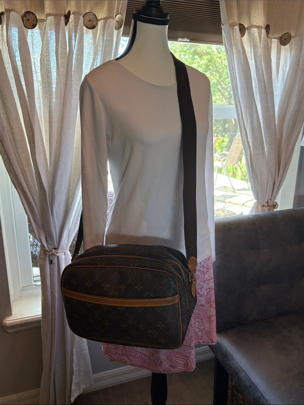 Louis Vuitton Monogram Canvas REPORTER Bag PLUS WALLET  in Brown and Tan EUC!! - Picture 3 of 17